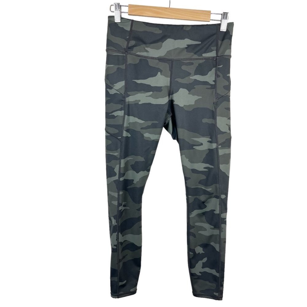 Athleta Camo Contender 7/8‎ tight legging green size S